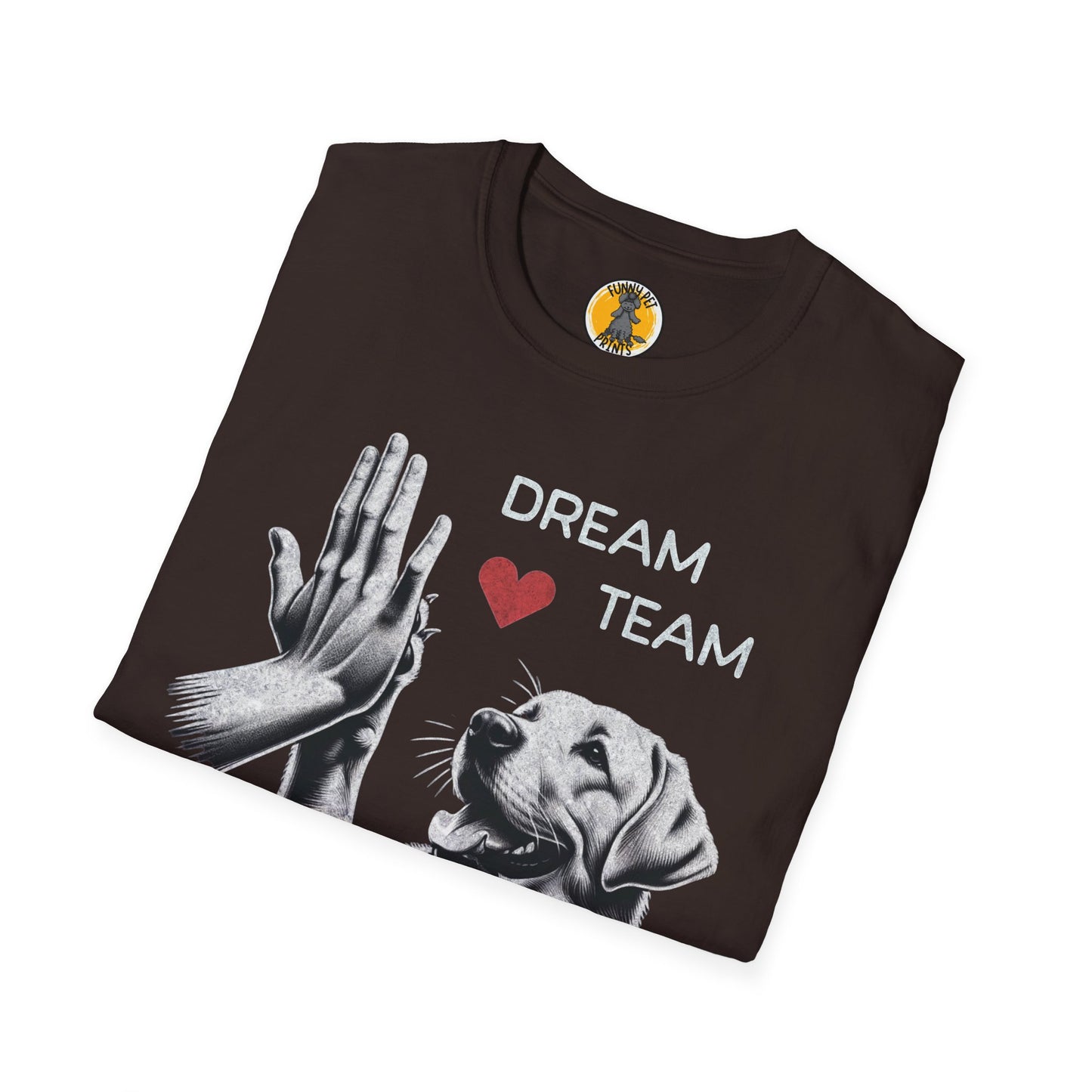"Dream Team“ mit einem Labrador, der ein High Five gibt, Unisex Softstyle T-Shirt