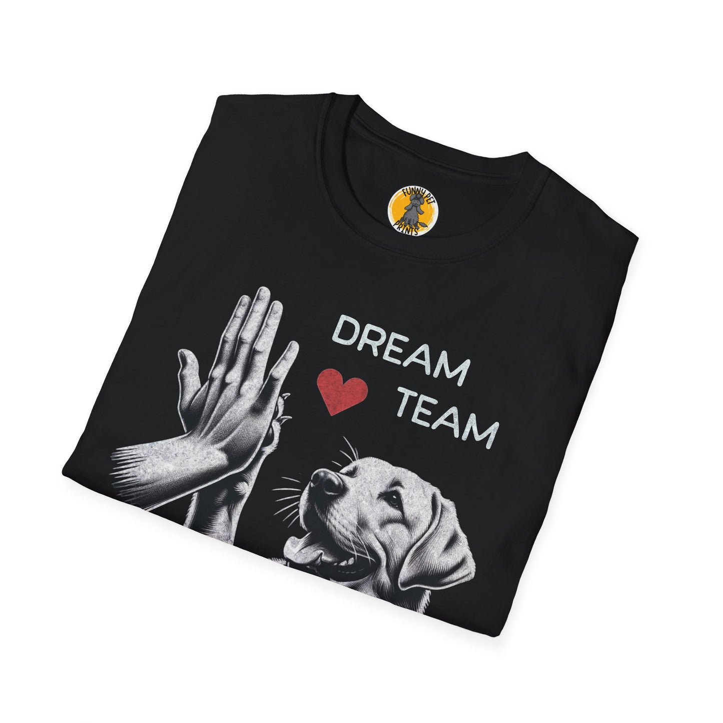 "Dream Team“ mit einem Labrador, der ein High Five gibt, Unisex Softstyle T-Shirt