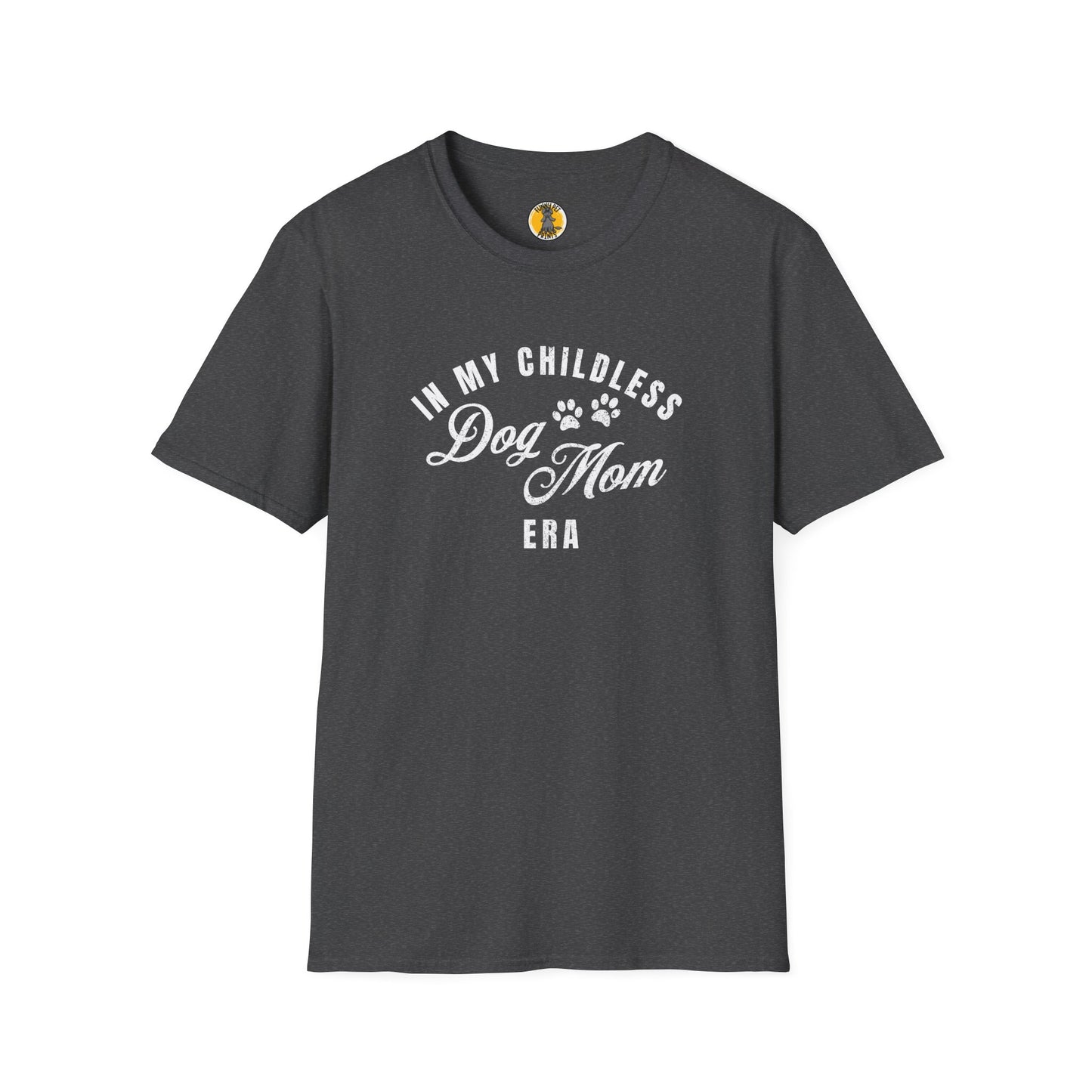 Perfekt für echte Hundemamas, In my childless Dog Mom Era, Unisex Softstyle T-Shirt