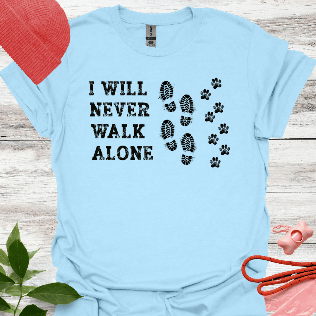 I will never walk alone. T-Shirt für Hundeliebhaber. Unisex Softstyle T-Shirt