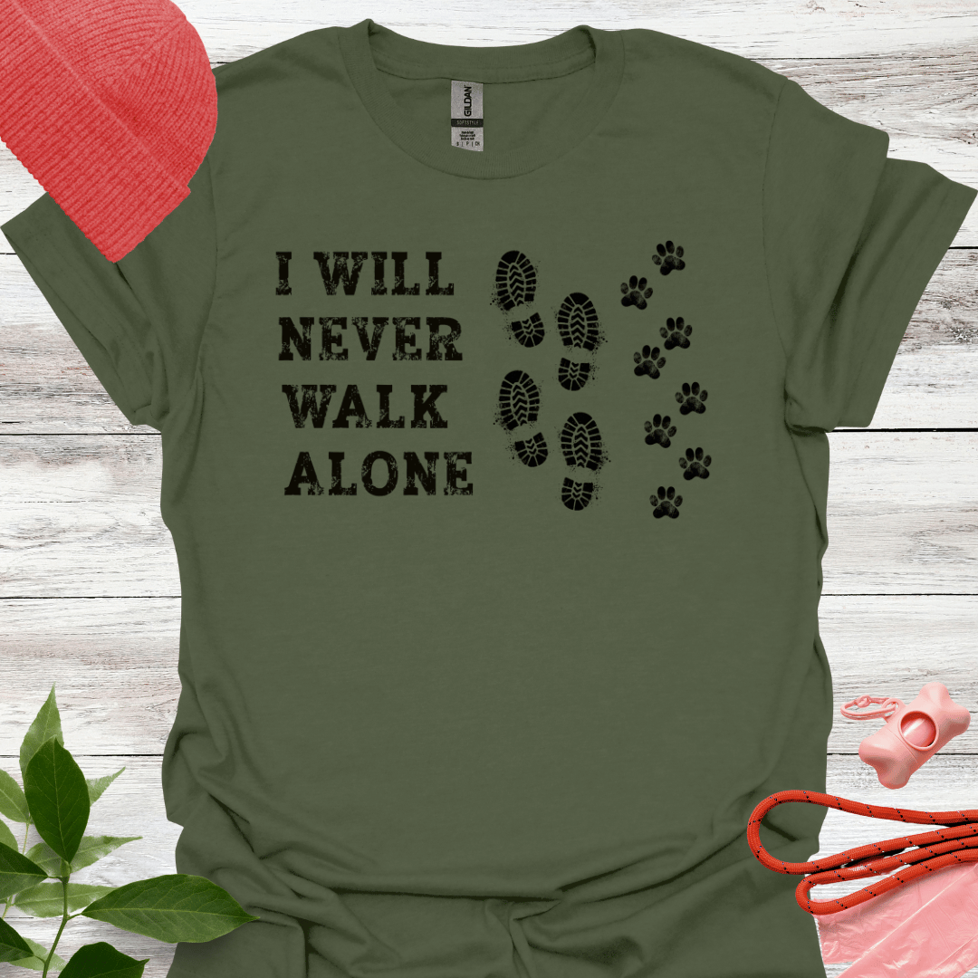 I will never walk alone. T-Shirt für Hundeliebhaber. Unisex Softstyle T-Shirt