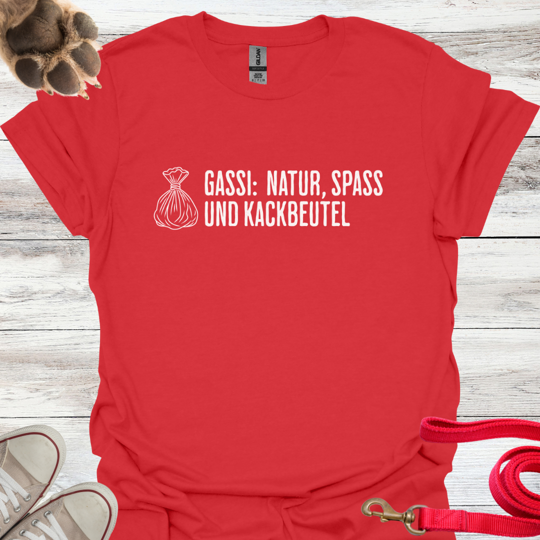Gassi: Natur, Spaß und Kackbeutel, Lustiges T-Shirt für Hundeliebhaber, Unisex Softstyle T-Shirt