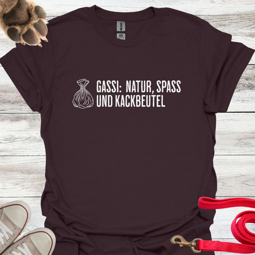 Gassi: Natur, Spaß und Kackbeutel, Lustiges T-Shirt für Hundeliebhaber, Unisex Softstyle T-Shirt